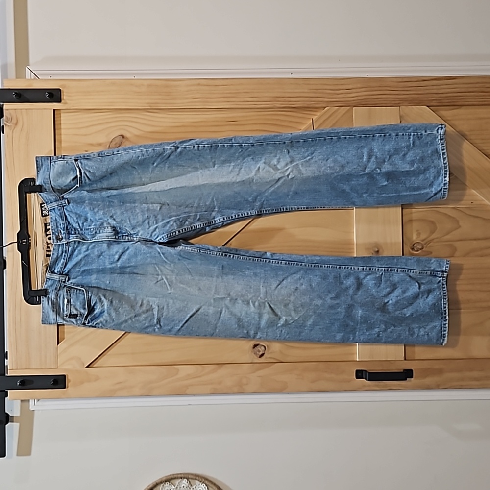 IRON | Mid Rise Loose Straight Jeans | 38/34